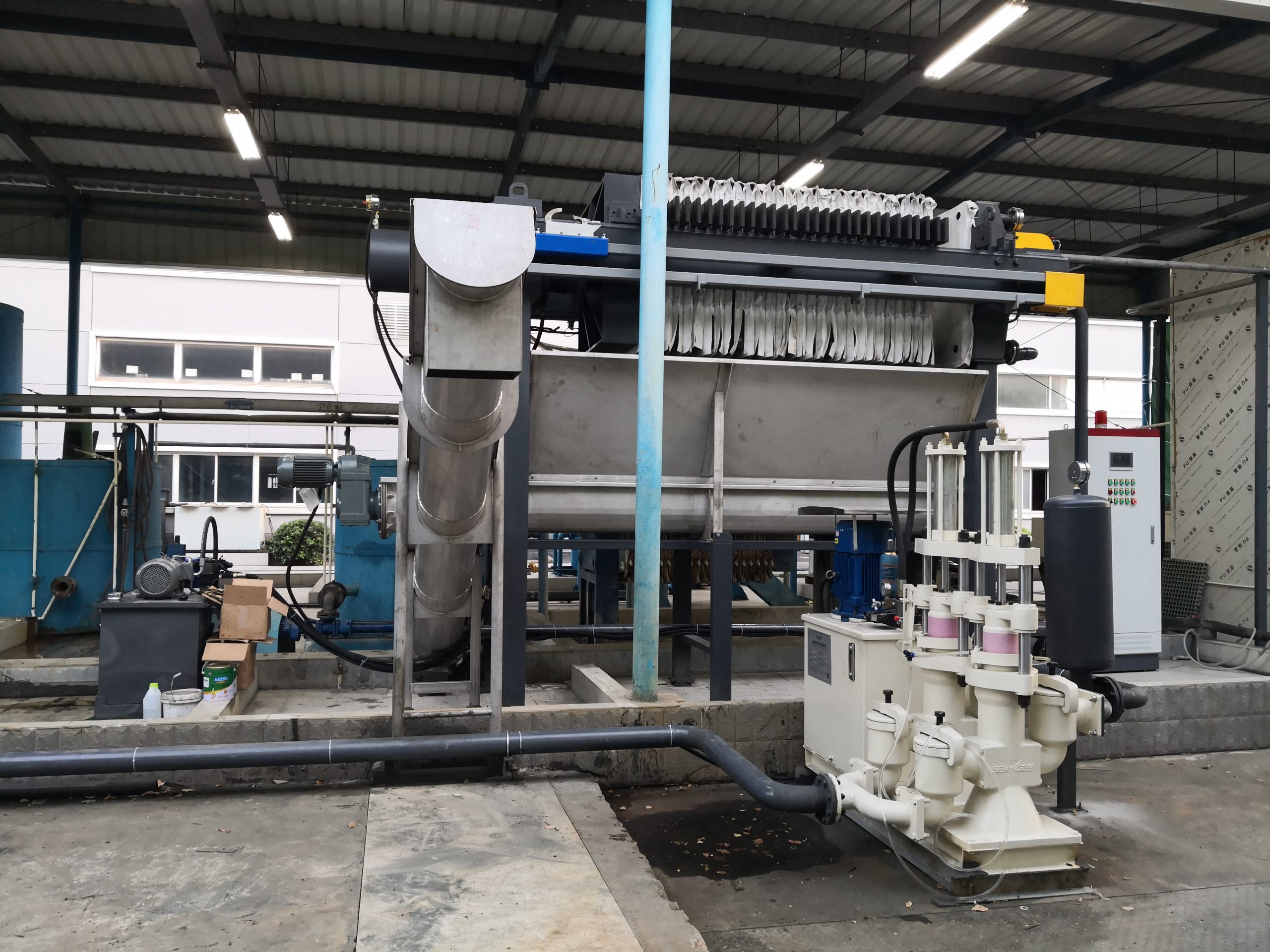 高壓污泥脫水系統(tǒng) High Pressure Sludge Dewatering System